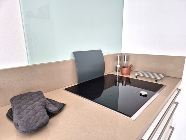 Medium property photo - Van Eeghenstraat 20-2, 1071 GG Amsterdam